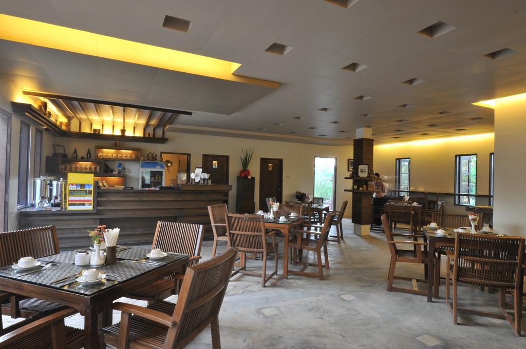 Ocean Paradise Resort Ngwesaung Exteriör bild